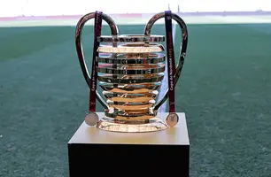 Taça da Copa do Nordeste (Foto: Mauricia da Matta / CBF)