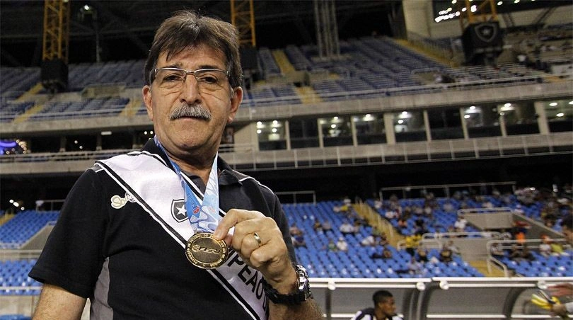 Técnico René Simões