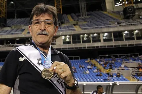 Técnico René Simões