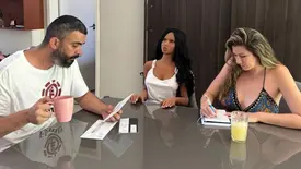 Vagner Macedo, Kathleen e Bella Mantovani; casal de influenciadores vive relação com boneca realista (Foto: Reprodução/ TV Pop)