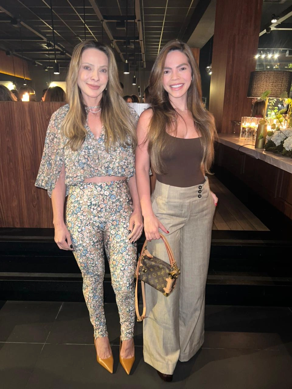 Vanusa e Letícia Tauii