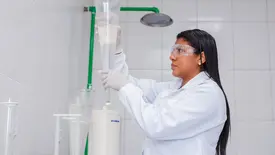 Verificação de qualidade da água (Foto: Reprodução)