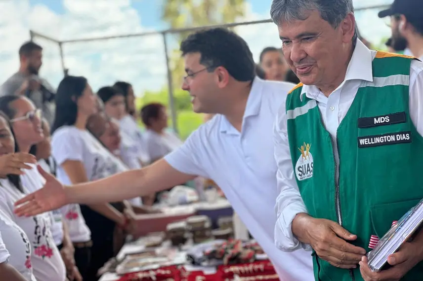 Wellington Dias e Rafael Fonteles cumprem agenda em Luzilândia e anunciam obras