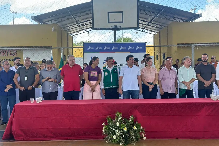 Wellington Dias e Rafael Fonteles cumprem agenda em Luzilândia e anunciam obras