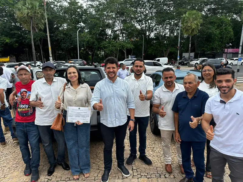 Wellington Dias lança ações sociais e entrega vans do MobSUAS em Teresina