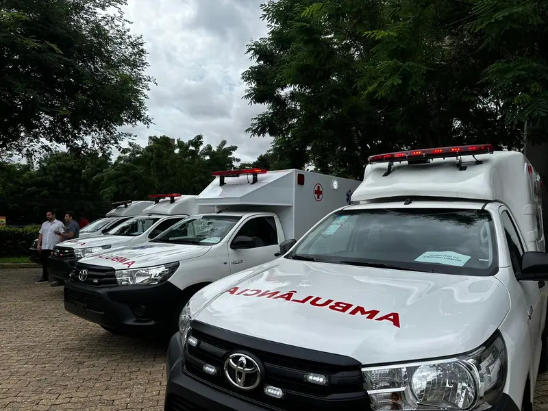 Wellington Dias lança ações sociais e entrega vans do MobSUAS em Teresina