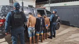 Adolescentes são apreendidos após roubos e perseguição na zona Sudeste de Teresina (Foto: Divulgação/PMPI)