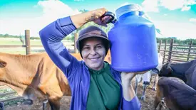 Agricultora Francimar Sousa, de Paulistana, está na expectativa com a chegada do programa (Foto: Geirlys Silva / SAF)