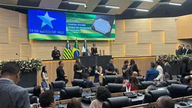 Alepi homenageia vice-presidente da Caixa e destaca avanço em habitação no Piauí (Foto: Conecta Piauí)