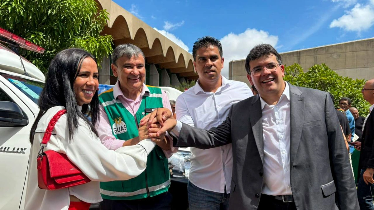 Alto Longá recebe van do MobSUAS e ambulância para reforçar serviços