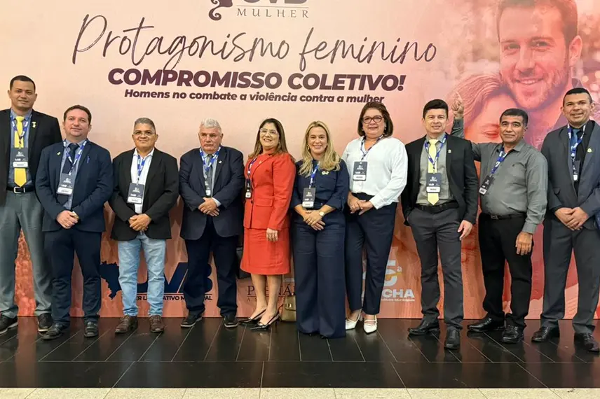 Andréa Amaral e vereadores de Altos participam de Marcha em Brasília