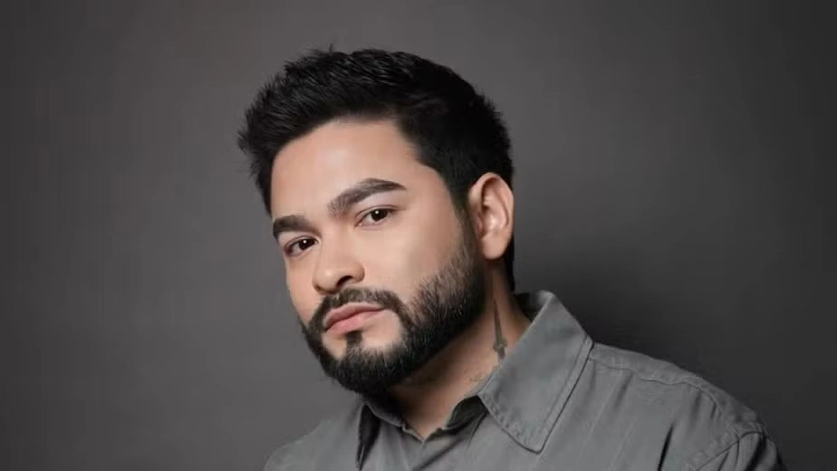 Apresentador Yudi Tamashiro.