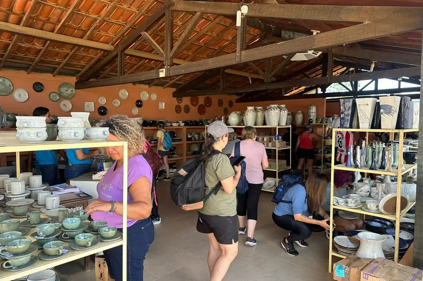 Artesanato da Serra da Capivara encanta turistas e gera renda no Piauí