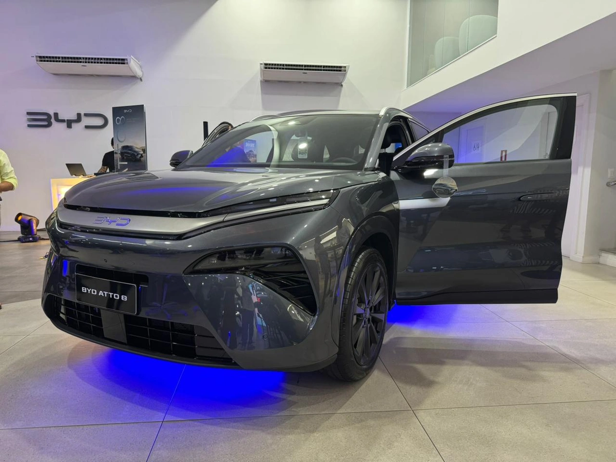 BYD lança Atto 8 em Teresina e movimenta noite automotiva