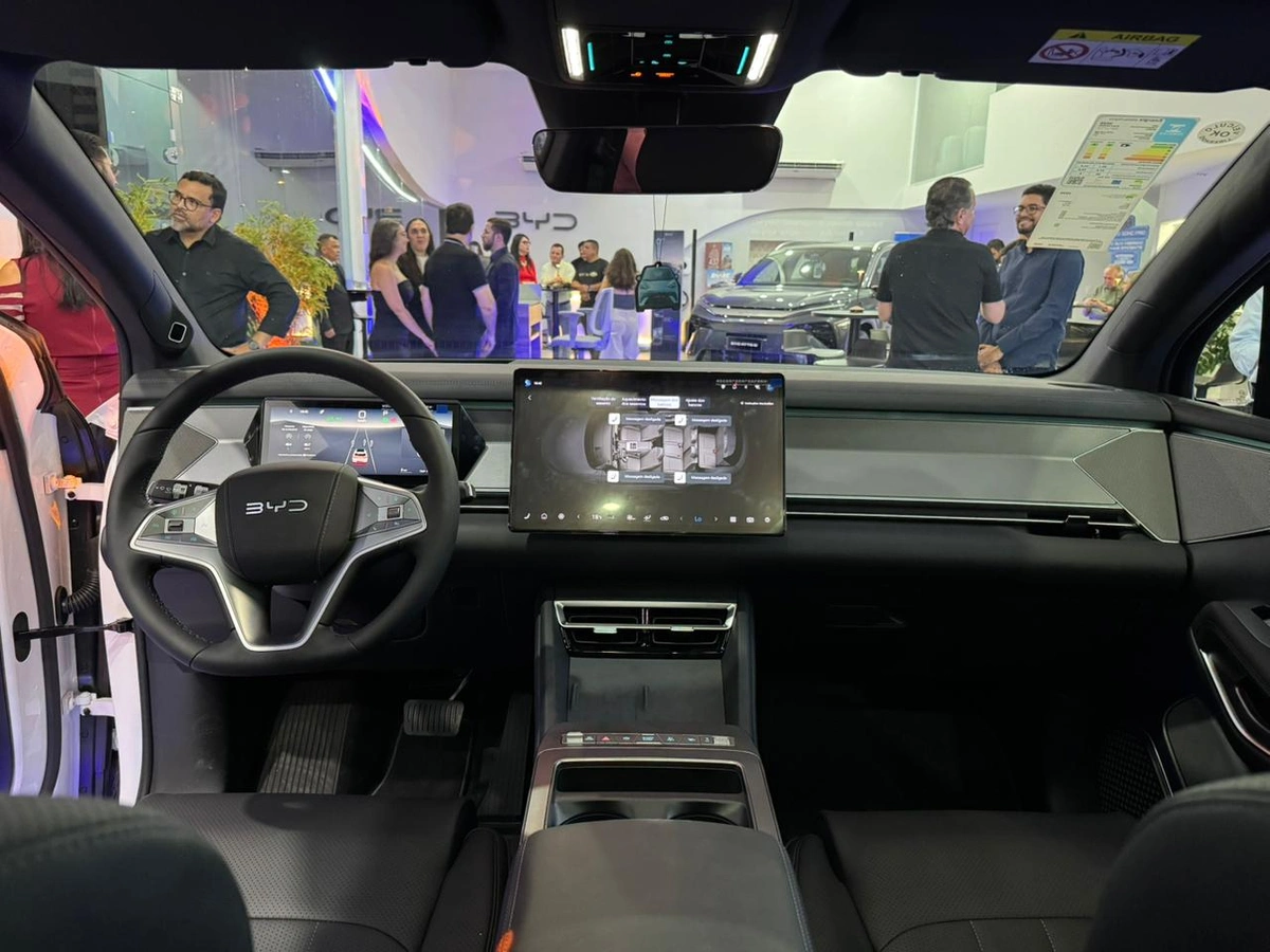 BYD lança Atto 8 em Teresina e movimenta noite automotiva