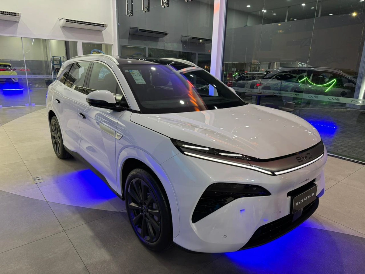 BYD lança Atto 8 em Teresina e movimenta noite automotiva