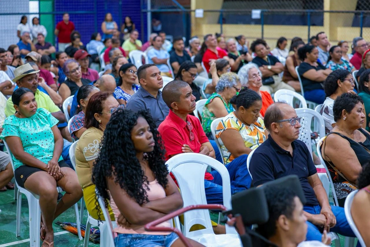 Cerca de 124 famílias recebem registros do Programa Casa Legal em Lagoa do Piauí