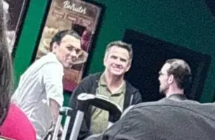 Ciro Nogueira ao lado de Haran Sampaio e Danillo de Sousa, denunciados à Justiça por fraudes no setor de combustíveis (Foto: Reprodução/Revista Piauí)