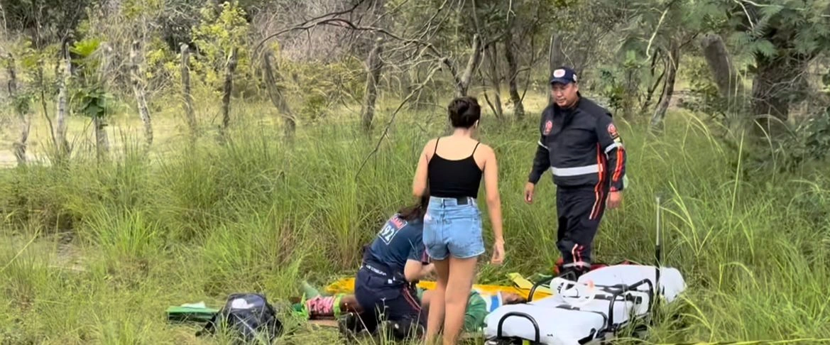 Colisão entre caminhões é registrada na PI-140, entre Floriano e Itaueira