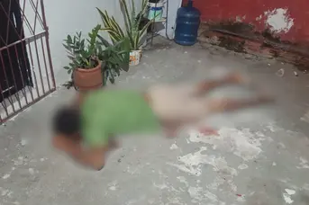 Criminosos executam homem a tiros em frente a bar na zona Sudeste de Teresina