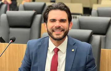 Deputado Dr. Marcus Kalume soma 143 requerimentos, 49 leis sancionadas e amplia atuação com decretos e resoluções na Alepi