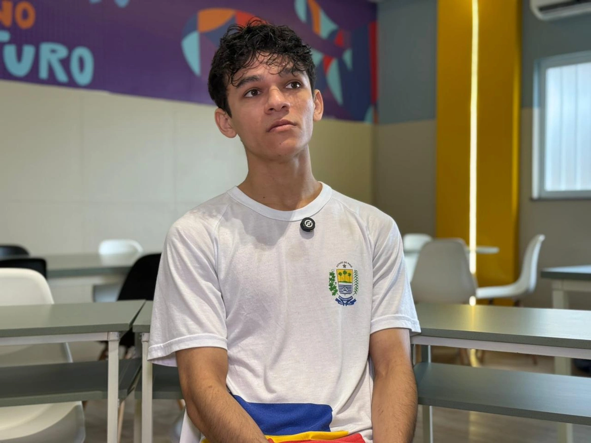 Do Piauí à Rússia: Jovem de 18 anos supera graduados e ensina programação