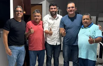 Draga Alana amplia base e recebe adesão de Vinício Ferreira em pré-campanha