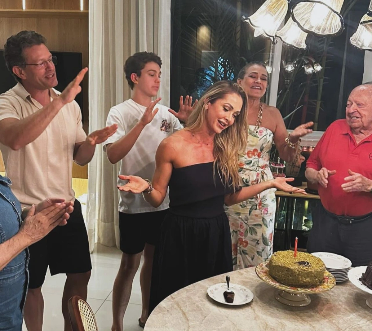 Empresária piauiense Rafaela Lages Viana celebra em família mais um aniversário