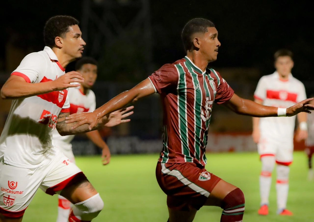 Equipes criam pouco e ficam no 0 a 0 no Lindolfo Monteiro