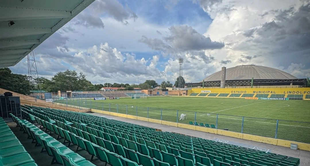 Estádio Lindolfo Monteiro
