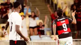 Flamengo vence Vitória na Copa do Brasil (Foto: Adriano Fontes/CRF)