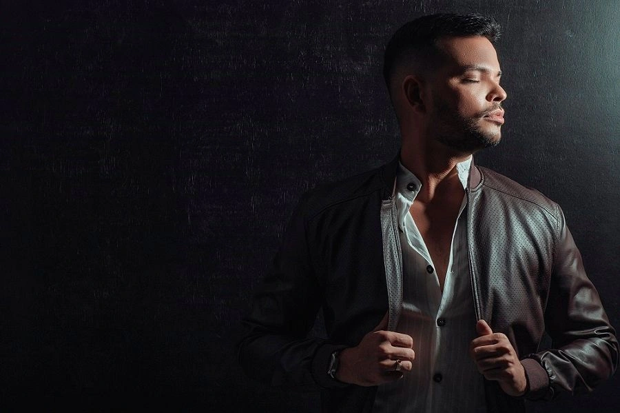 Flávio Moura leva show em comemoração aos 21 anos de carreira ao Centro de Teresina