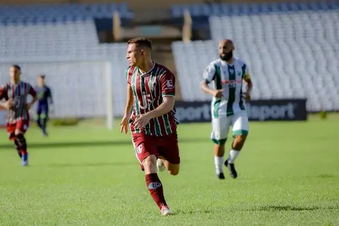 Fluminense-PI vence Altos por 3 a 0 e assume liderança na Série D