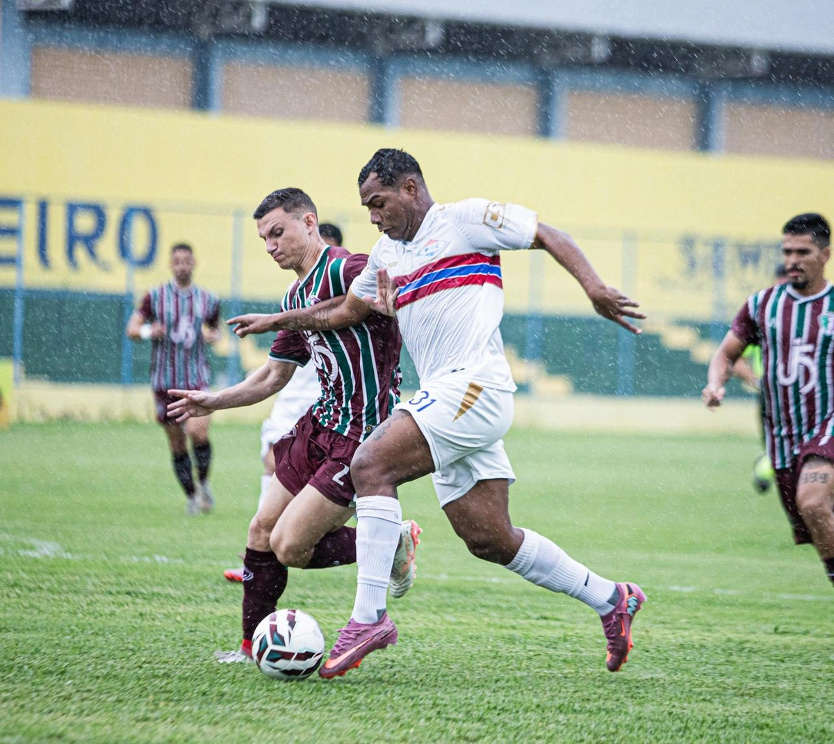 Fluminense-PI vence Piauí em jogaço e assume liderança do grupo 7 na Série D