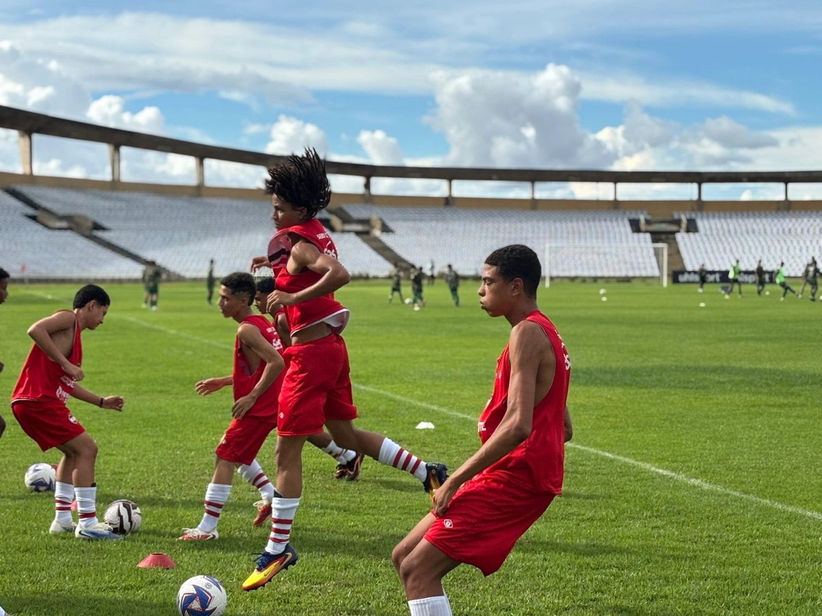 Fluminense-PI vence River na estreia do Piauiense Sub-15