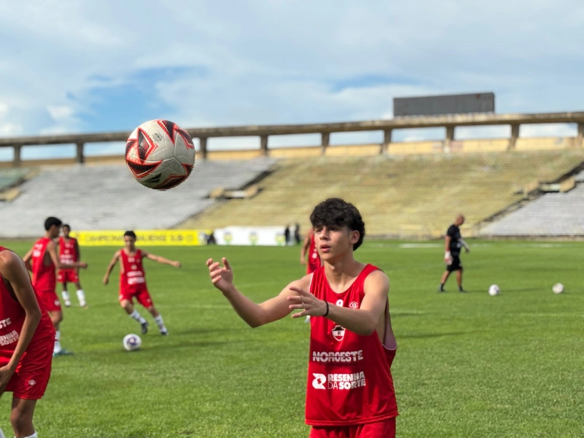 Fluminense-PI vence River na estreia do Piauiense Sub-15