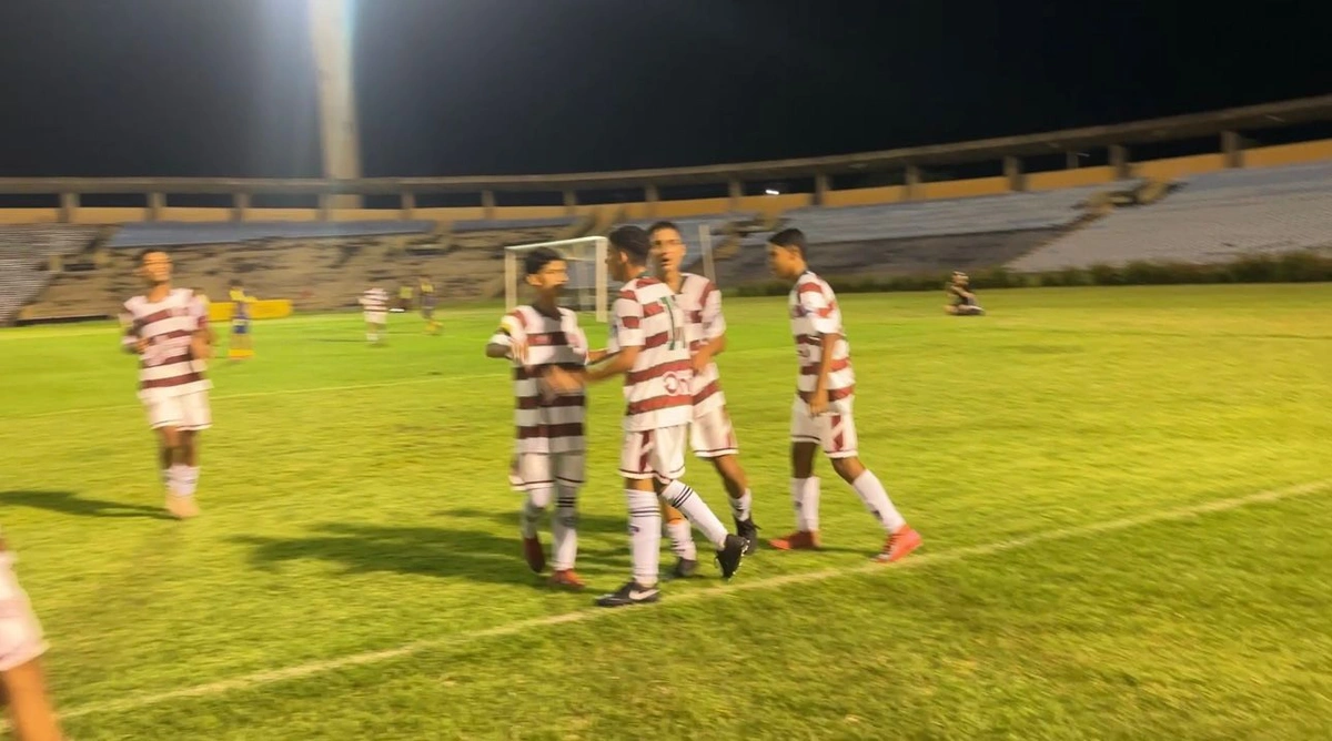 Fluminense-PI vence Tiradentes e mantém liderança no Sub-15