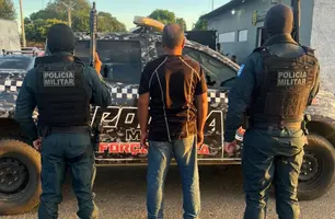 Força Tática prende suspeito e apreende armas e drogas na zona rural de Jurema (Foto: Divulgação/PMPI)