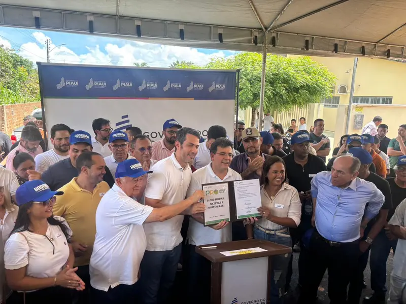 Governador do Piauí vistoria obras e reforça investimentos em Cocal de Telha