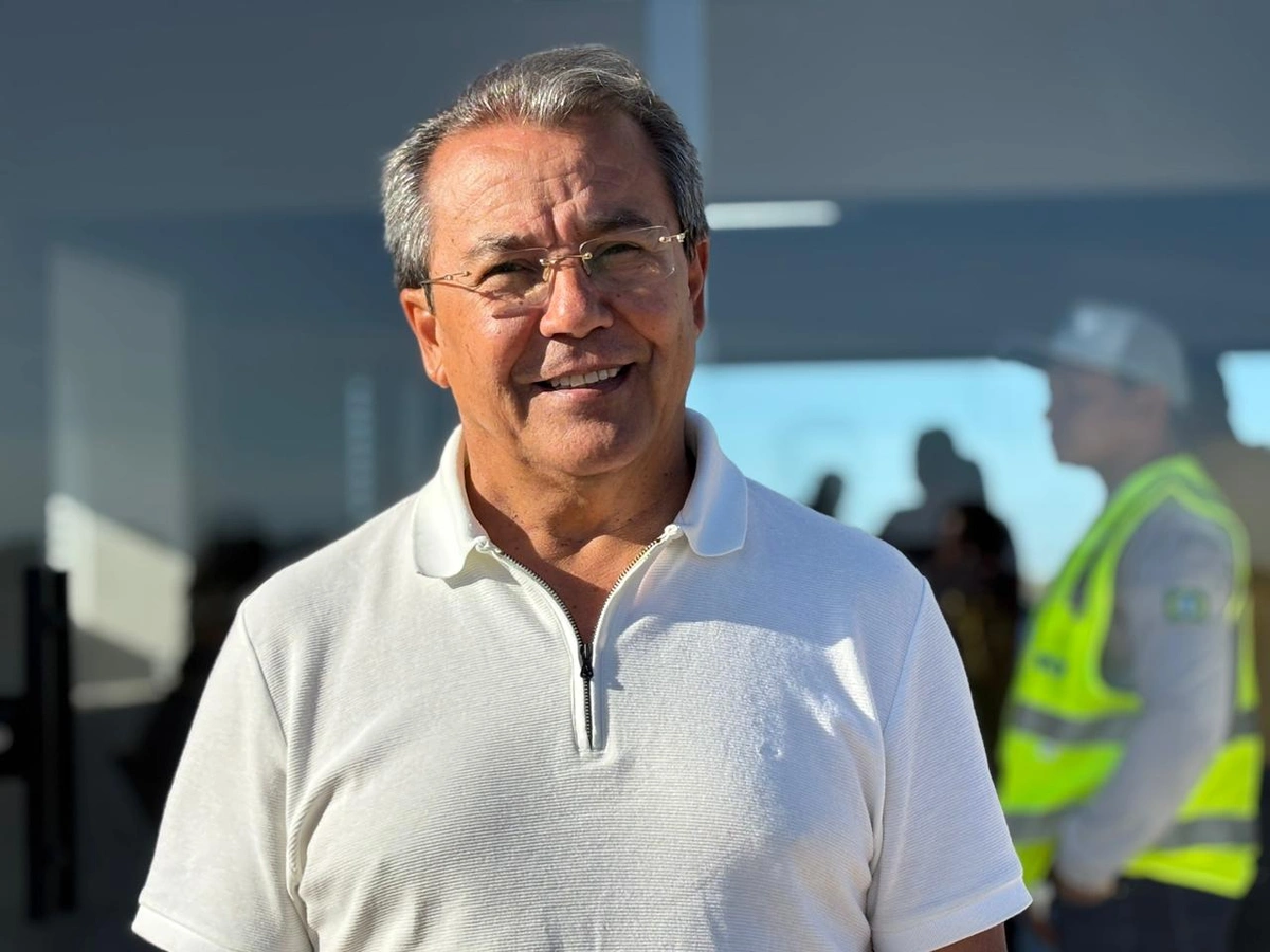 Governador inaugura aeroporto e libera voos noturnos em Uruçuí