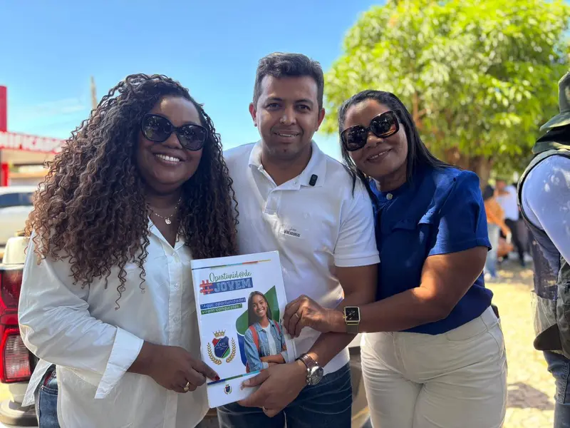 Governador Rafael Fonteles inaugura pavimentação asfáltica em Marcos Parente