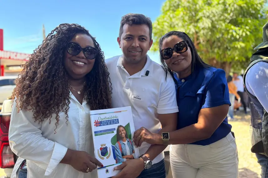 Governador Rafael Fonteles inaugura pavimentação asfáltica em Marcos Parente