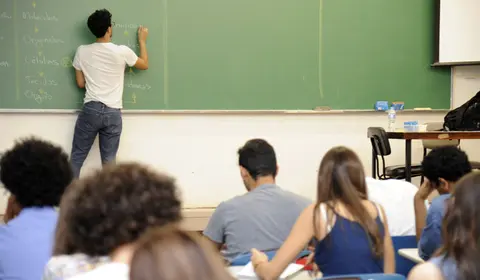 Governo anuncia ampliação da Rede Nacional de Cursinhos Populares