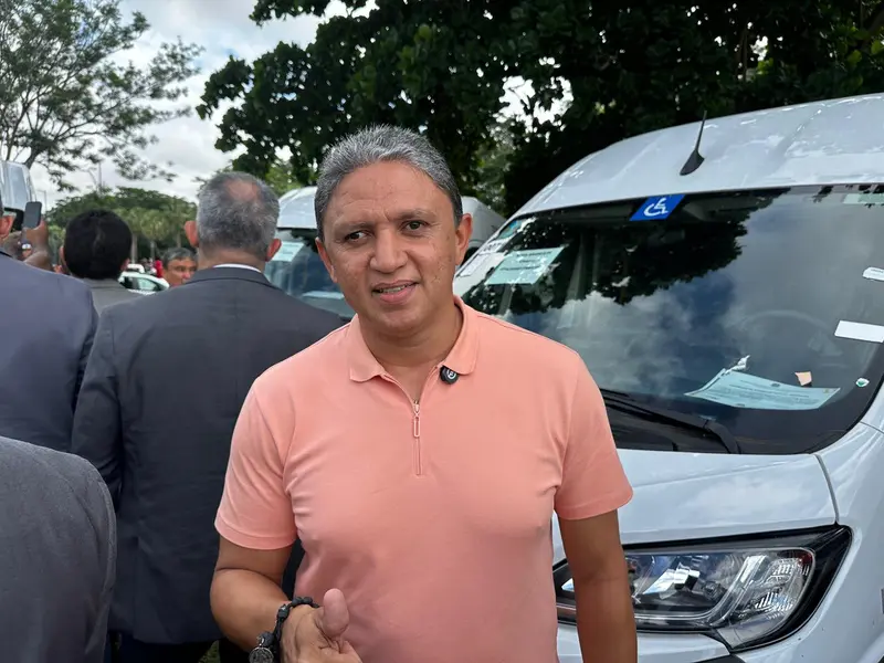 Governo realiza entrega de vans do programa MobSUAS a municípios piauienses