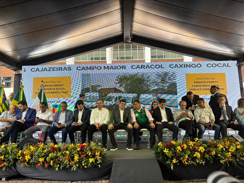 Governo realiza entrega de vans do programa MobSUAS a municípios piauienses