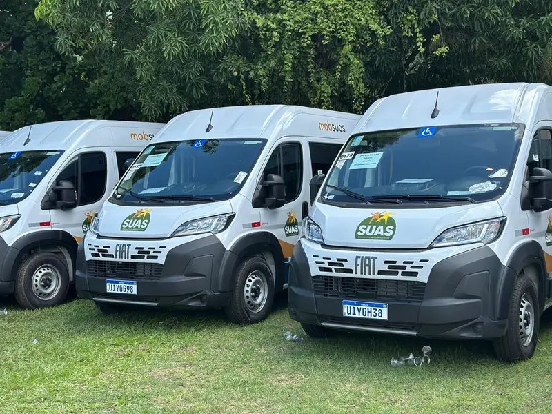 Governo realiza entrega de vans do programa MobSUAS a municípios piauienses