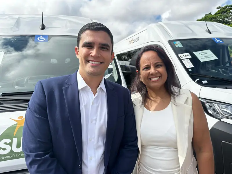 Governo realiza entrega de vans do programa MobSUAS a municípios piauienses