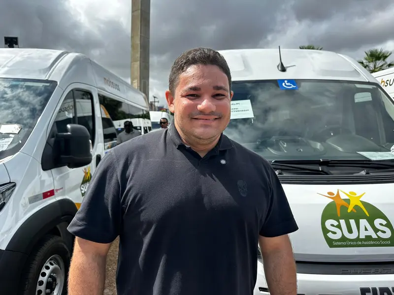 Governo realiza entrega de vans do programa MobSUAS a municípios piauienses