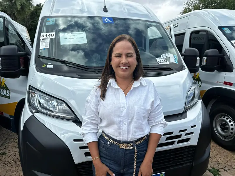 Governo realiza entrega de vans do programa MobSUAS a municípios piauienses