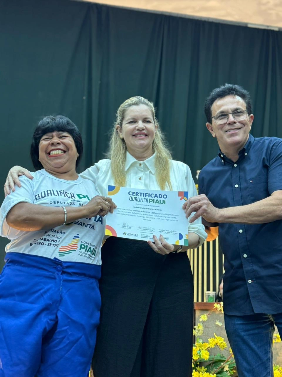 Gracinha Mão Santa e Zé Santana ampliam oportunidades com curso gratuito em Parnaíba